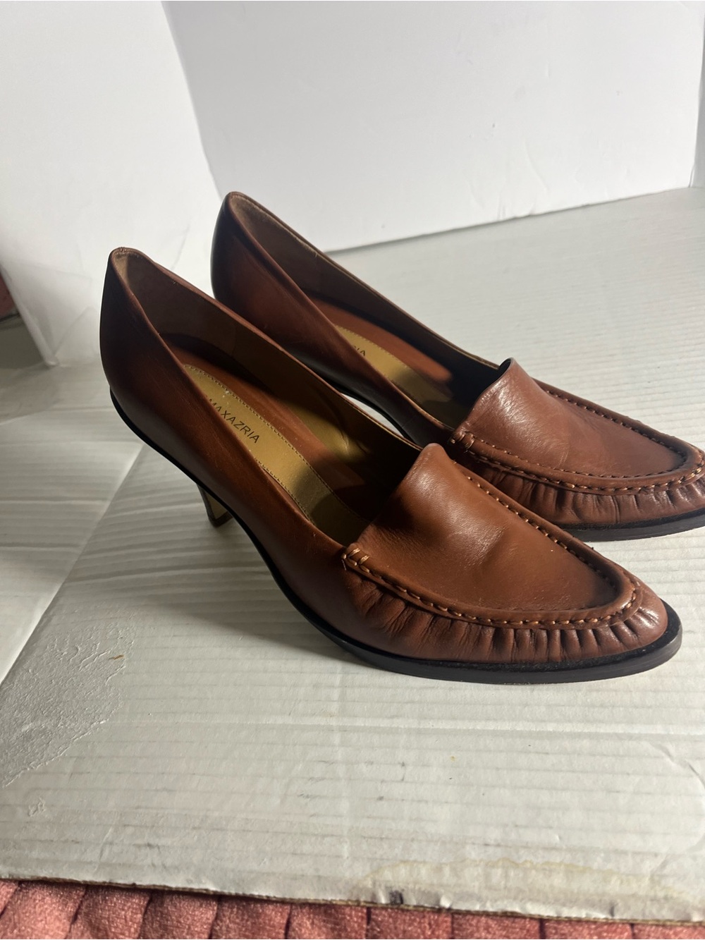Bcbgmaxazria Leather Loafers size 8.5 made in Brazil